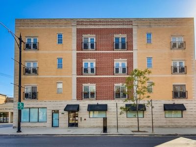 3231 W Fullerton Ave #3-W