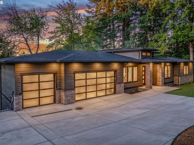 1921 Mapleleaf Ct