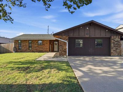 5320 NW Rotherwood Dr