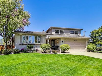 2210 E Michael Manor Ln