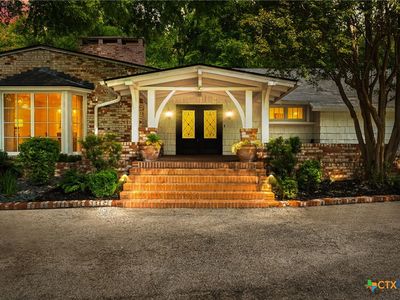 4005/4007 El Capitan Dr