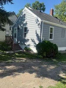 616 Ann St SE