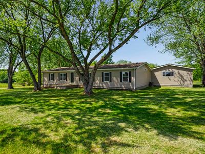 885 Moorman Ln