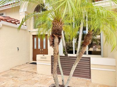 9669 Carousel Circle N