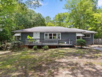 313 McBrien Rd