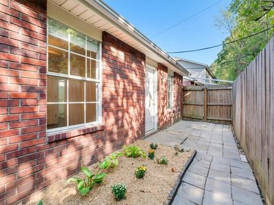 1246 N Iron Horse Dr