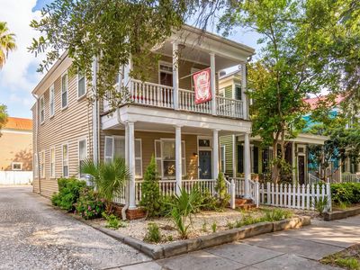 77 Smith St