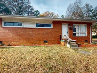 1318 Argonne Blvd