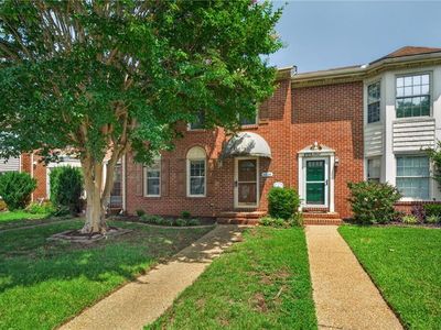 1004 Tottenham Ln