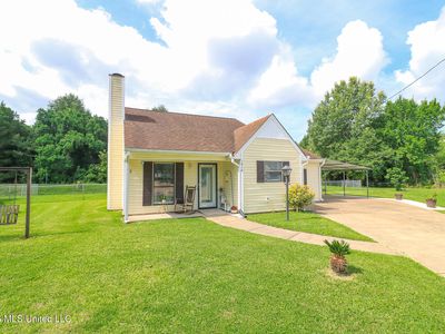 1014 Twin Pine Ln