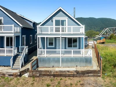 Property at 346 Island Lane, Raymond, WA