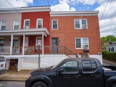 24 Hamilton Ave