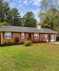 6147 Dorchester Dr