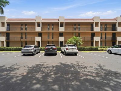 5605 Coral Lake Dr #105
