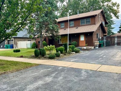 8006 Oak Park Ave