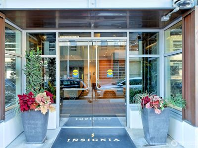 583 Battery Street #406N