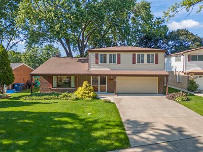 30 W Kathleen Dr