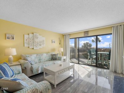 8815 Thomas Dr UNIT 207