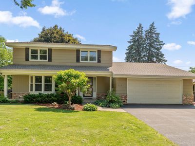 9125 40 1/2 Ave N