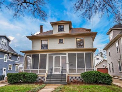 2121 West Lawn Avenue