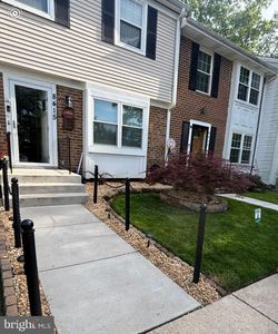 8415 Snowden Oaks Pl