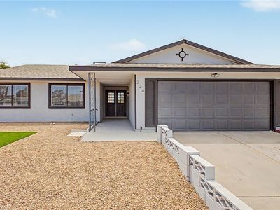 324 Lakehurst Rd