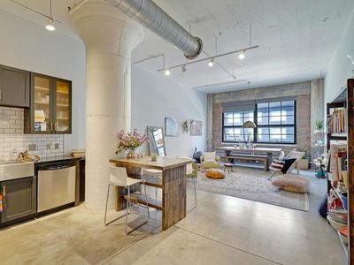 250 Park Ave UNIT 305