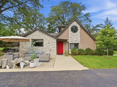 Property at 843 Cramer Ct, Willowbrook, IL