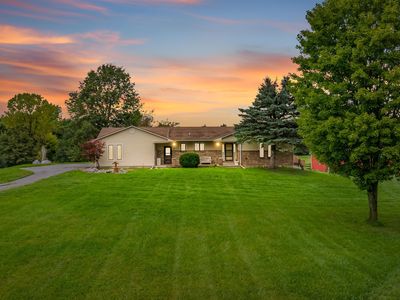 238 Parkwood Dr