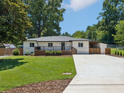 3312 Mountain View Dr