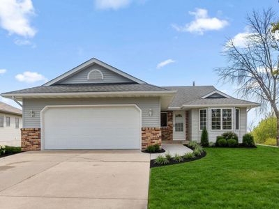 305 Crestview Dr