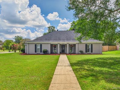 2524 Wentworth Dr