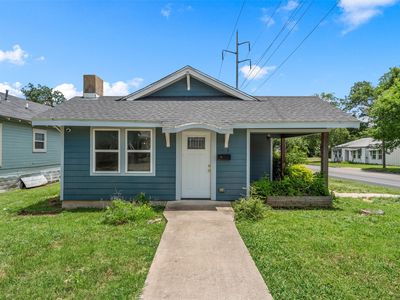 2425 McKenzie Ave