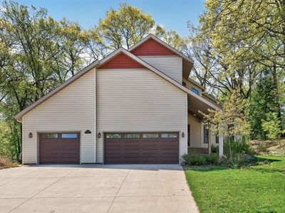 8750 Hunters Way