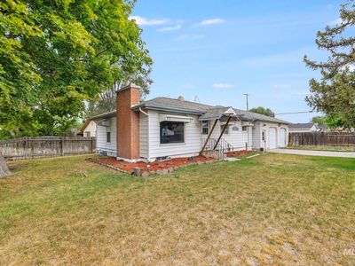 305 Borah Ave