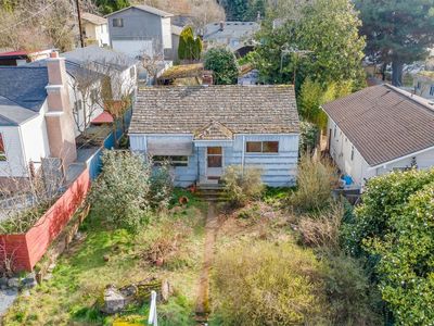 10330 Midvale Avenue N