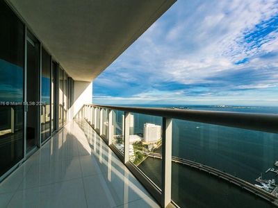 495 Brickell Ave APT 4403