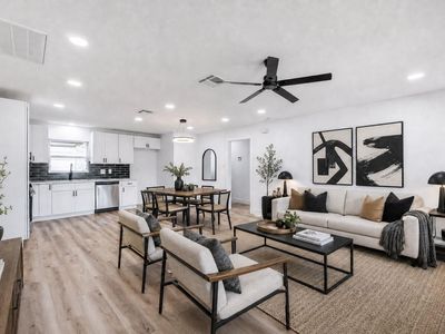 8658 Sonneville Dr