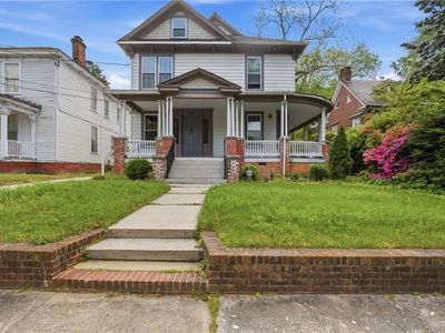 216 Pinner St
