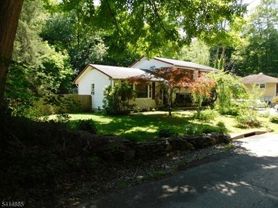 15 Main St
