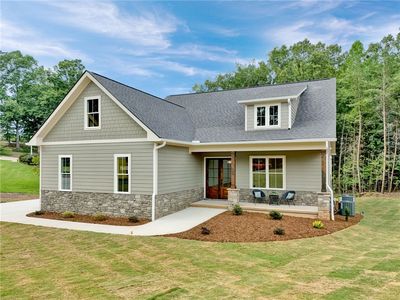 104 W Sunset Ct