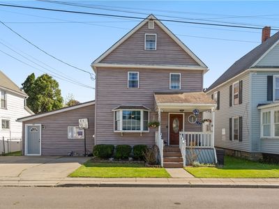 163 Leach Ave