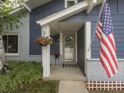 1200 Western TRAIL