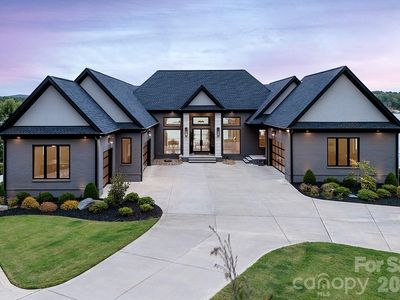 224 Clearwater Ct