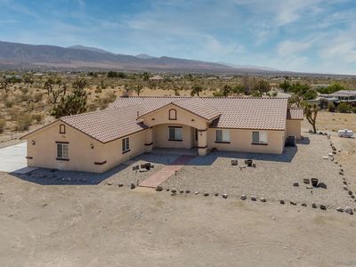 Property at 11926 Golden View Rd, Pinon Hills, CA