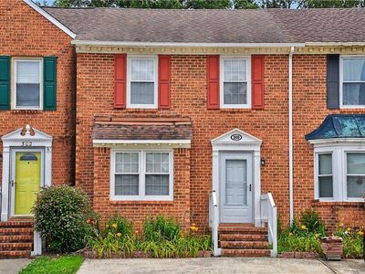 300 San Roman Dr