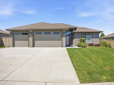 3106 Deserthawk Loop