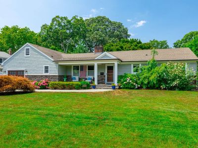 457 Manatuck Boulevard