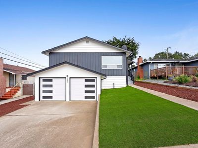 3681 Sunset Dr