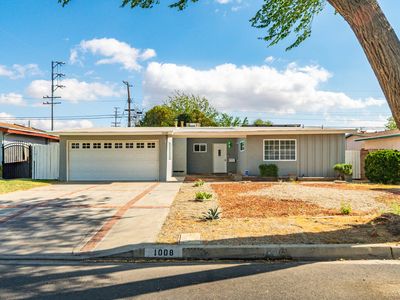 1008 W Avenue J13